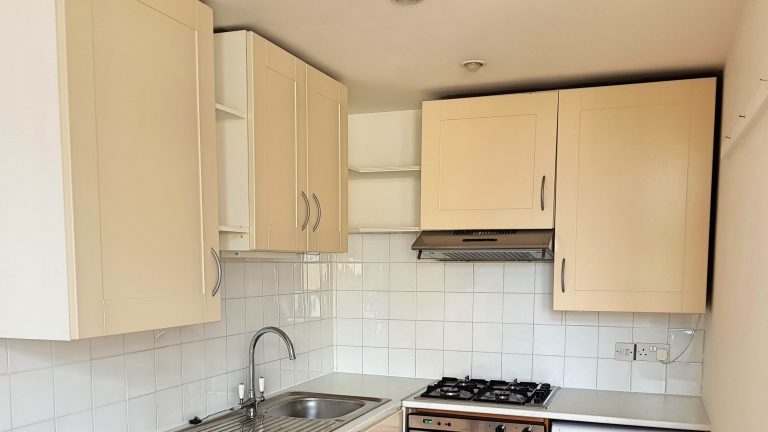 IKEA vanilla replacement cabinet doors UN0010